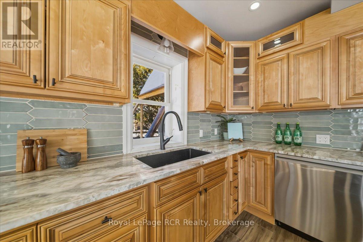 












392010 GREY ROAD 109

,
Southgate,




Ontario
N0G2A0

