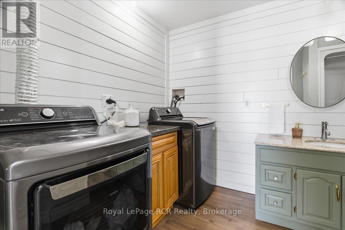 












392010 GREY ROAD 109

,
Southgate,




Ontario
N0G2A0

