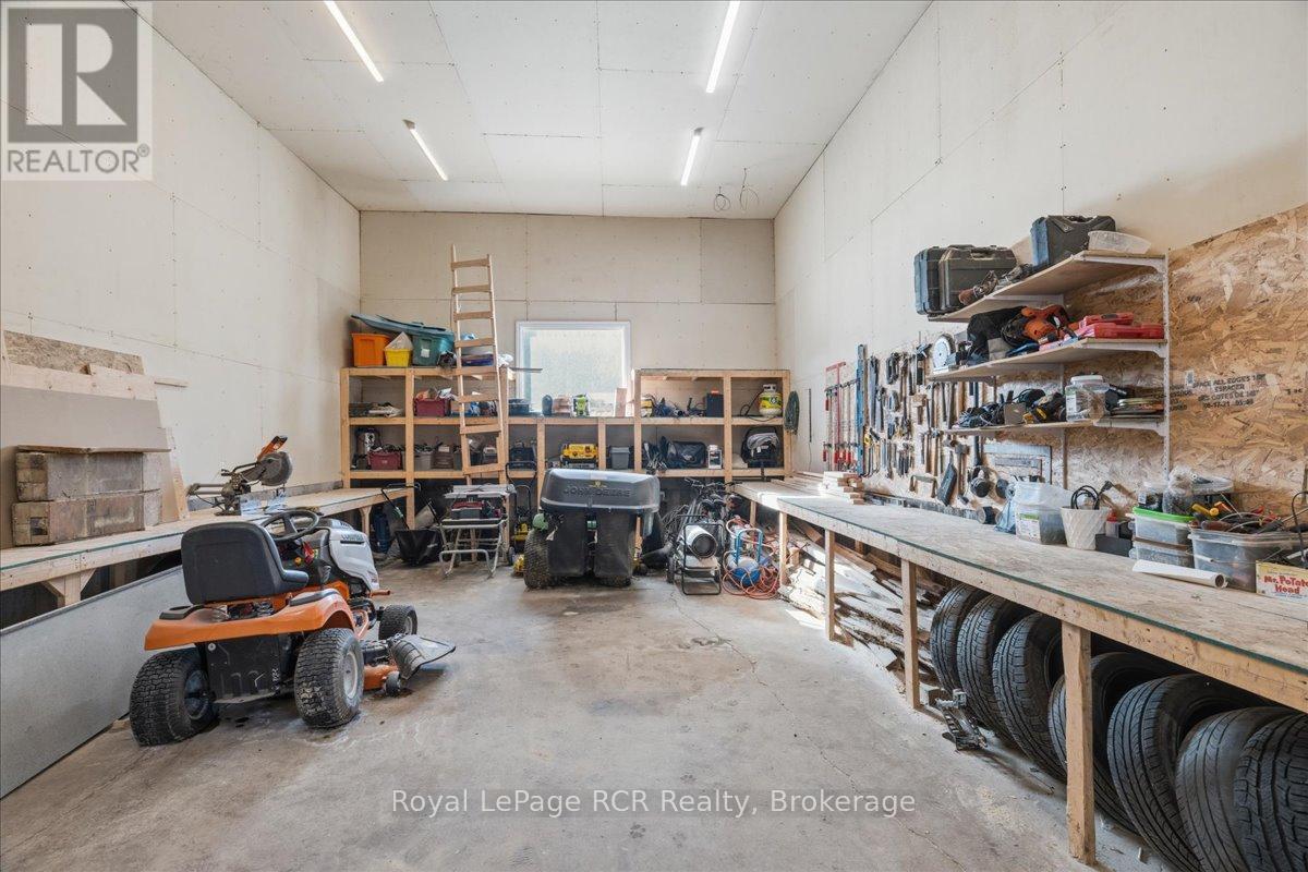 












392010 GREY ROAD 109

,
Southgate,




Ontario
N0G2A0

