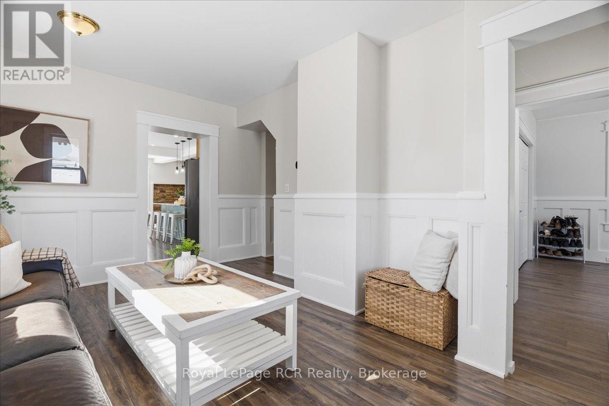 












392010 GREY ROAD 109

,
Southgate,




Ontario
N0G2A0

