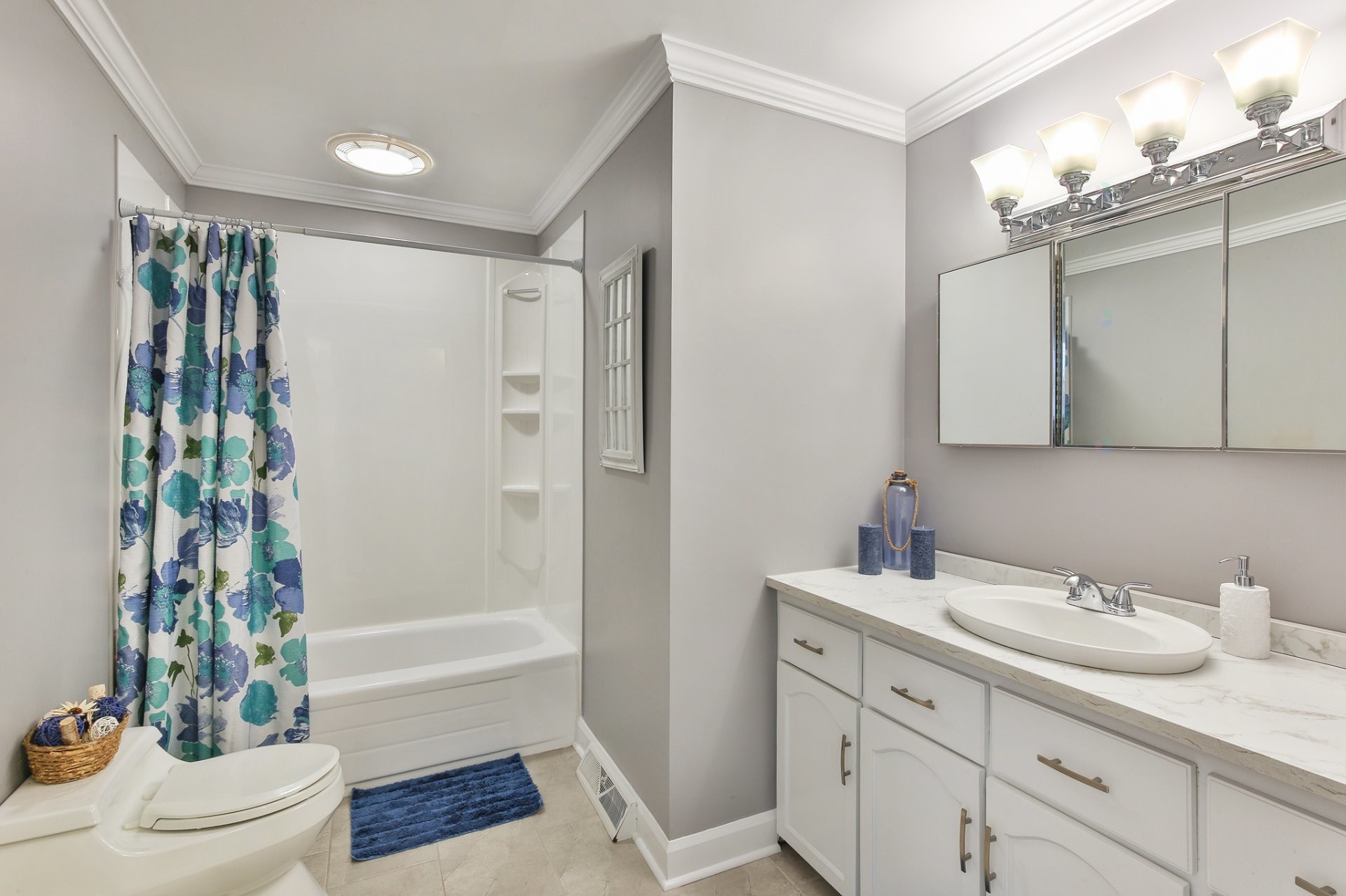 









495


Rue de Versailles

,
Saint-Jean-sur-Richelieu,




QC
J3B4H2

