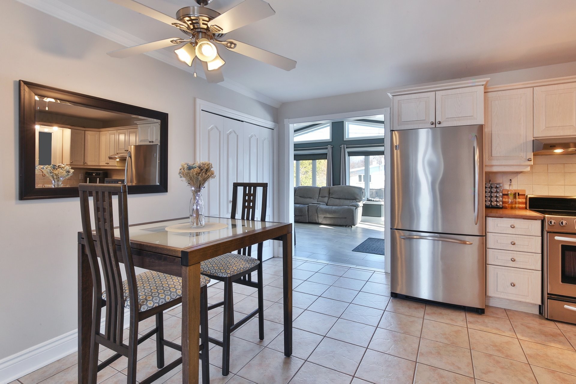 









495


Rue de Versailles

,
Saint-Jean-sur-Richelieu,




QC
J3B4H2

