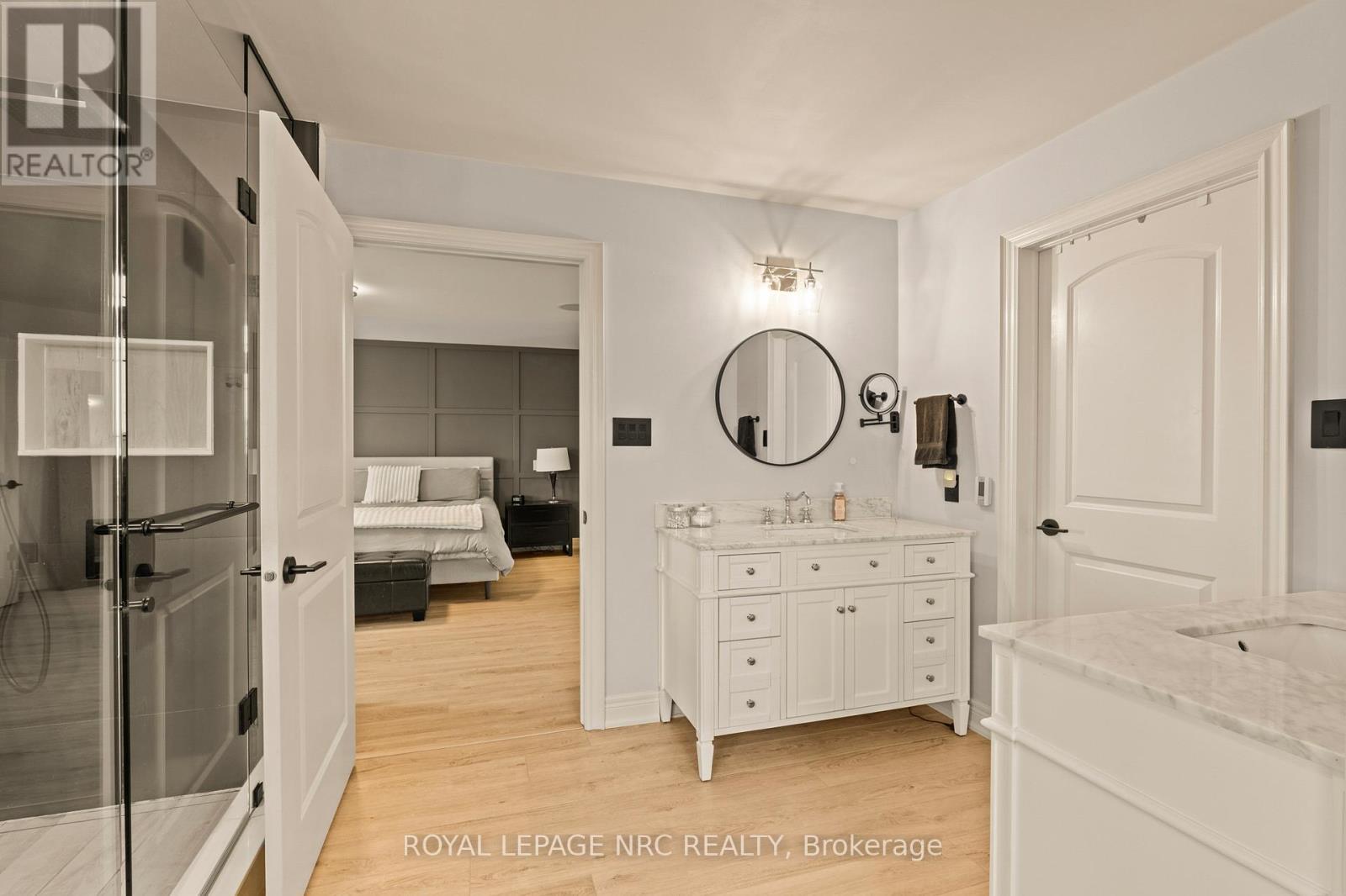 












63 TERRACE DRIVE

,
Grimsby (Grimsby East),




Ontario
L3M1B6

