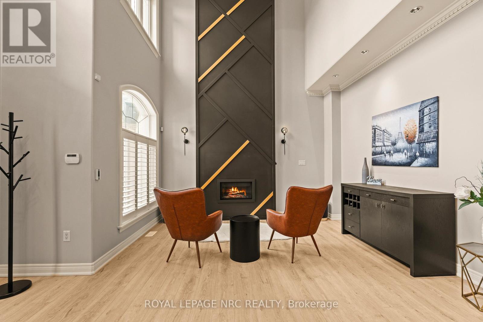 












63 TERRACE DRIVE

,
Grimsby (Grimsby East),




Ontario
L3M1B6

