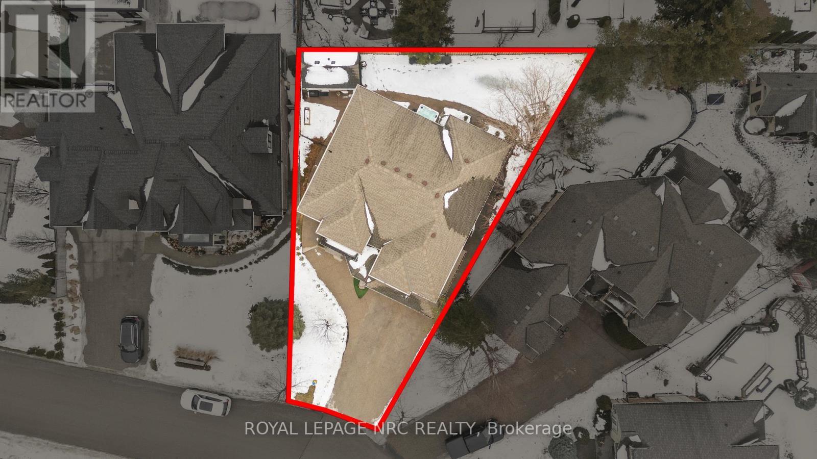 












63 TERRACE DRIVE

,
Grimsby (Grimsby East),




Ontario
L3M1B6

