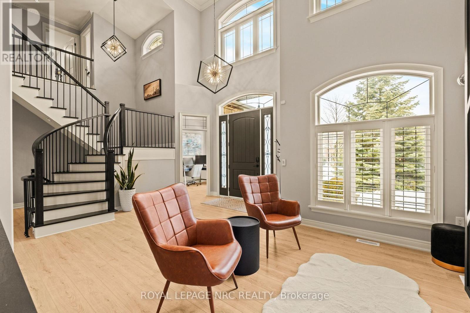 












63 TERRACE DRIVE

,
Grimsby (Grimsby East),




Ontario
L3M1B6

