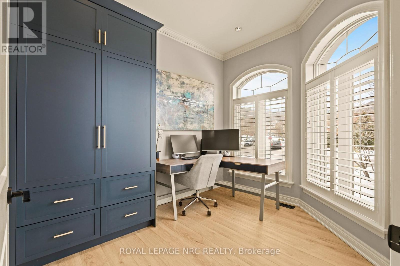 












63 TERRACE DRIVE

,
Grimsby (Grimsby East),




Ontario
L3M1B6

