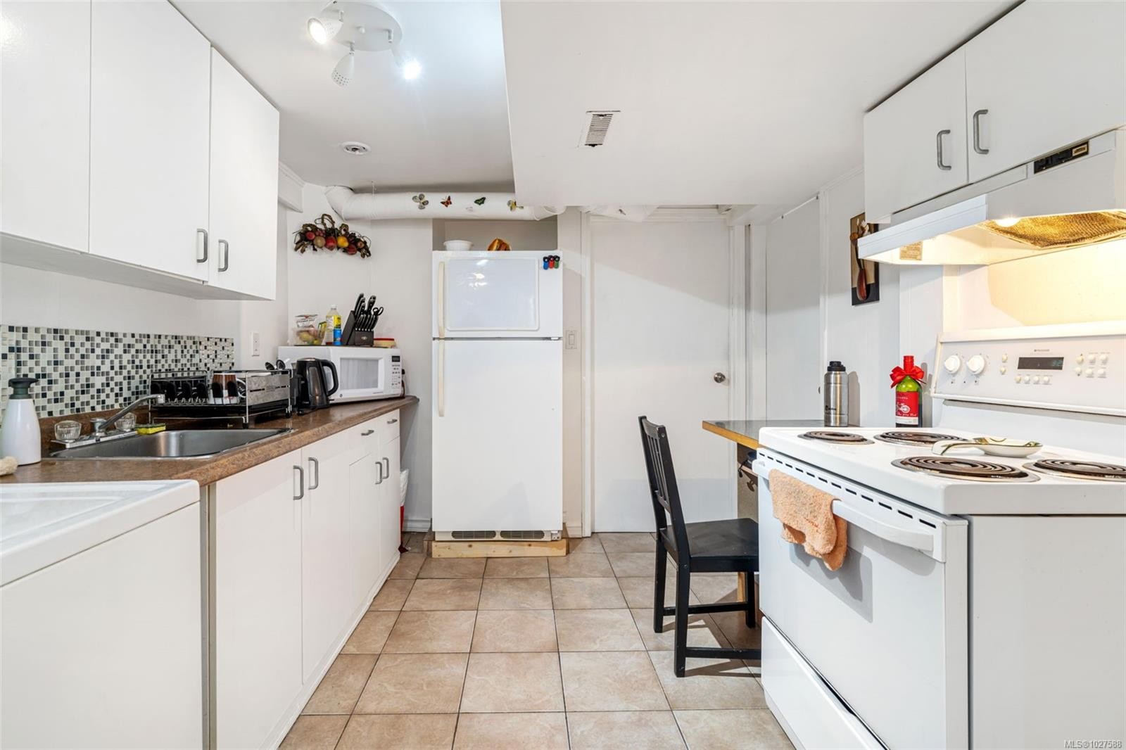 









730


Burnside

Rd West,
Saanich,




BC
V8Z 1N1

