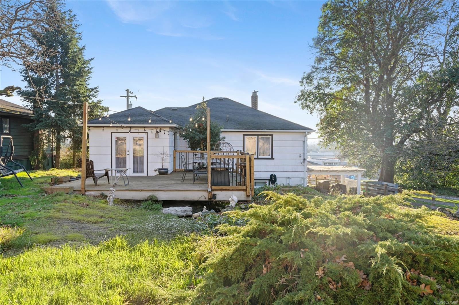 









730


Burnside

Rd West,
Saanich,




BC
V8Z 1N1

