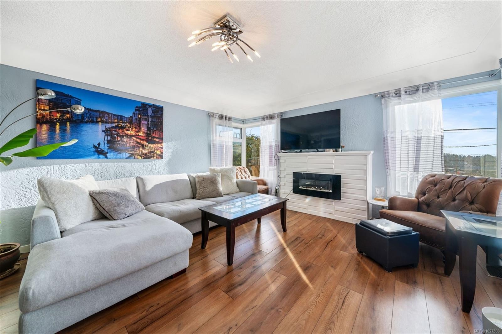 









730


Burnside

Rd West,
Saanich,




BC
V8Z 1N1

