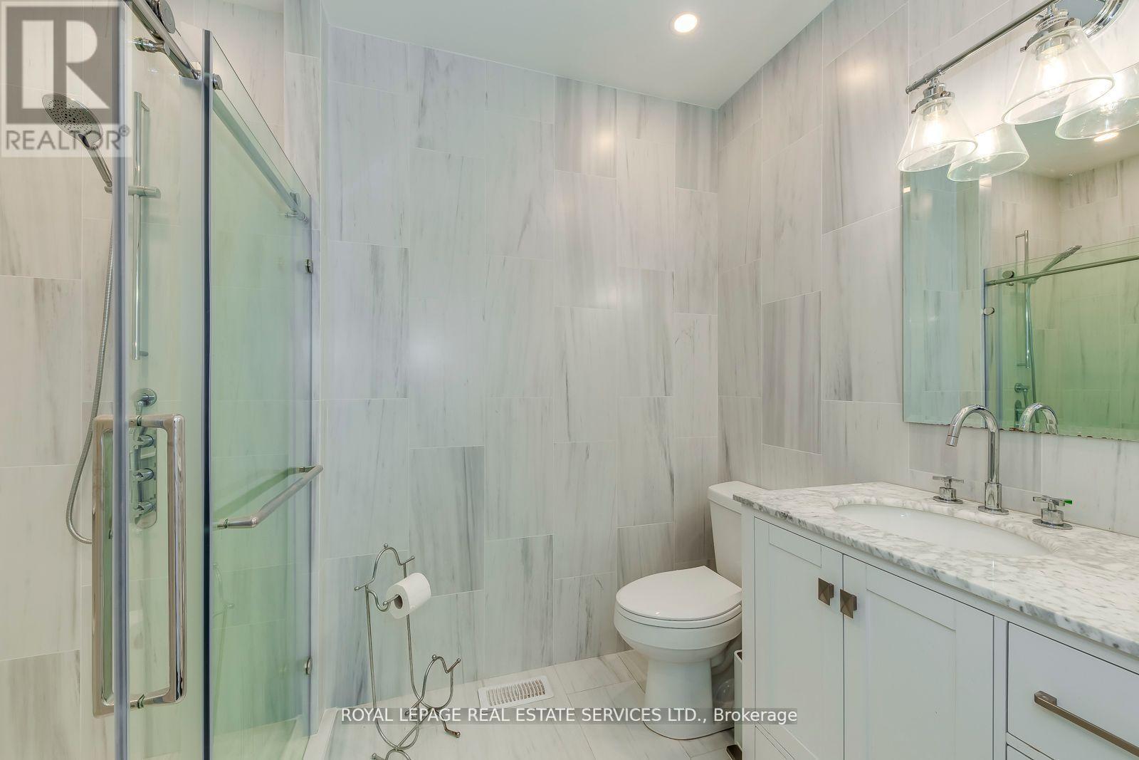 












317 QUEEN STREET S

,
Mississauga,




Ontario
L5M1M3

