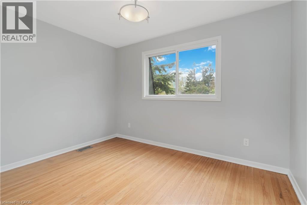 












46 LAKESIDE Drive Unit# Upper

,
Grimsby,




Ontario
L3M2L2

