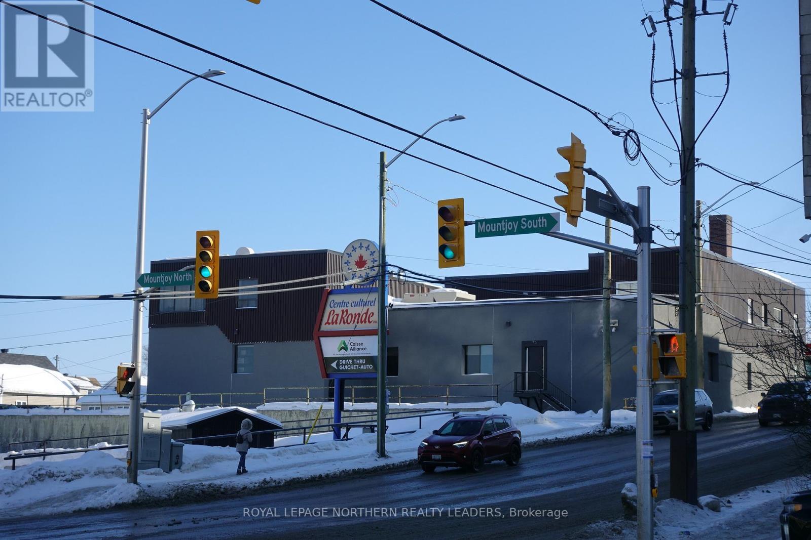 












11 ELM STREET N

,
Timmins (TNE - Central),




Ontario
P4N6A3

