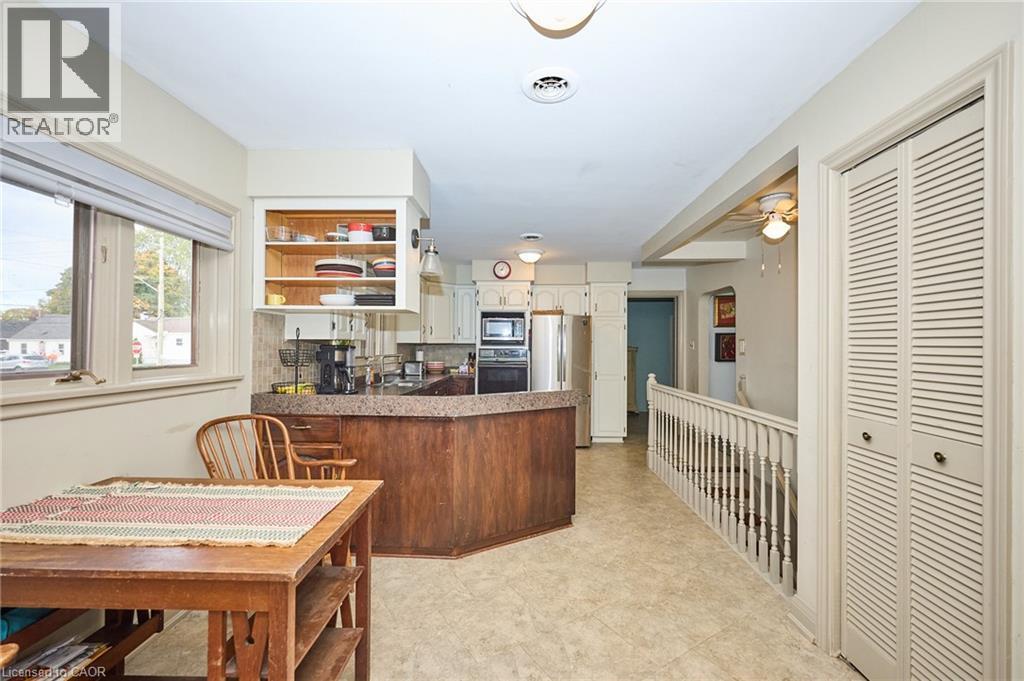 












123 FAIRVIEW Avenue W

,
Dunnville,




Ontario
N1A1M2

