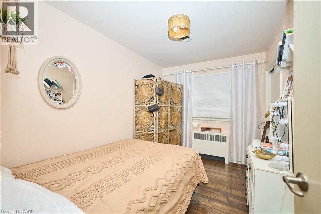 












123 FAIRVIEW Avenue W

,
Dunnville,




Ontario
N1A1M2

