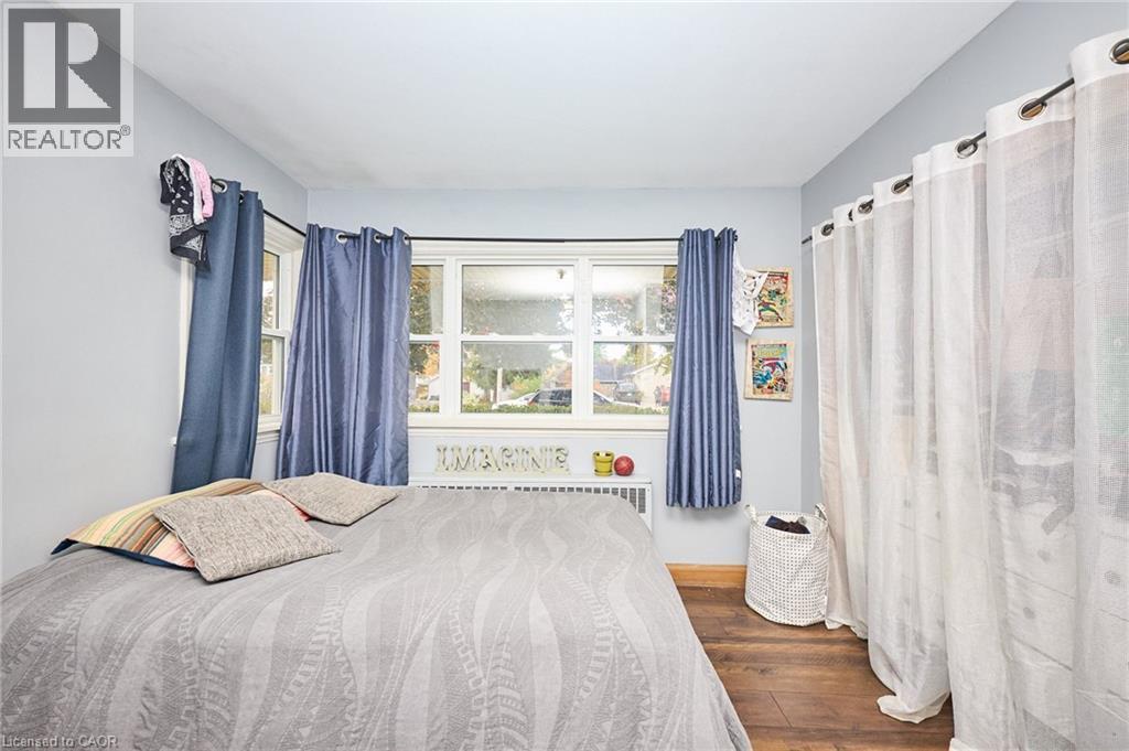 












123 FAIRVIEW Avenue W

,
Dunnville,




Ontario
N1A1M2

