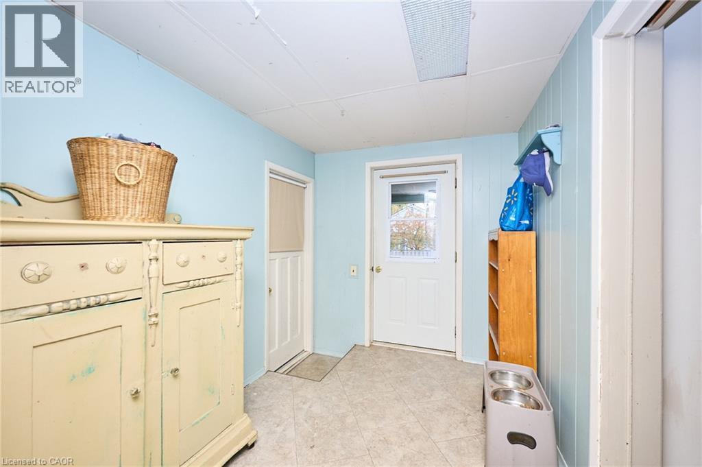 












123 FAIRVIEW Avenue W

,
Dunnville,




Ontario
N1A1M2

