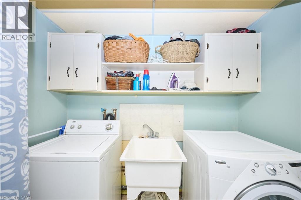 












123 FAIRVIEW Avenue W

,
Dunnville,




Ontario
N1A1M2

