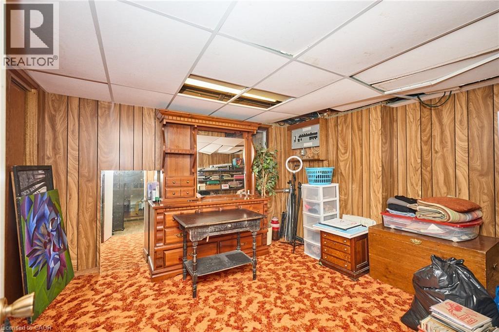 












123 FAIRVIEW Avenue W

,
Dunnville,




Ontario
N1A1M2

