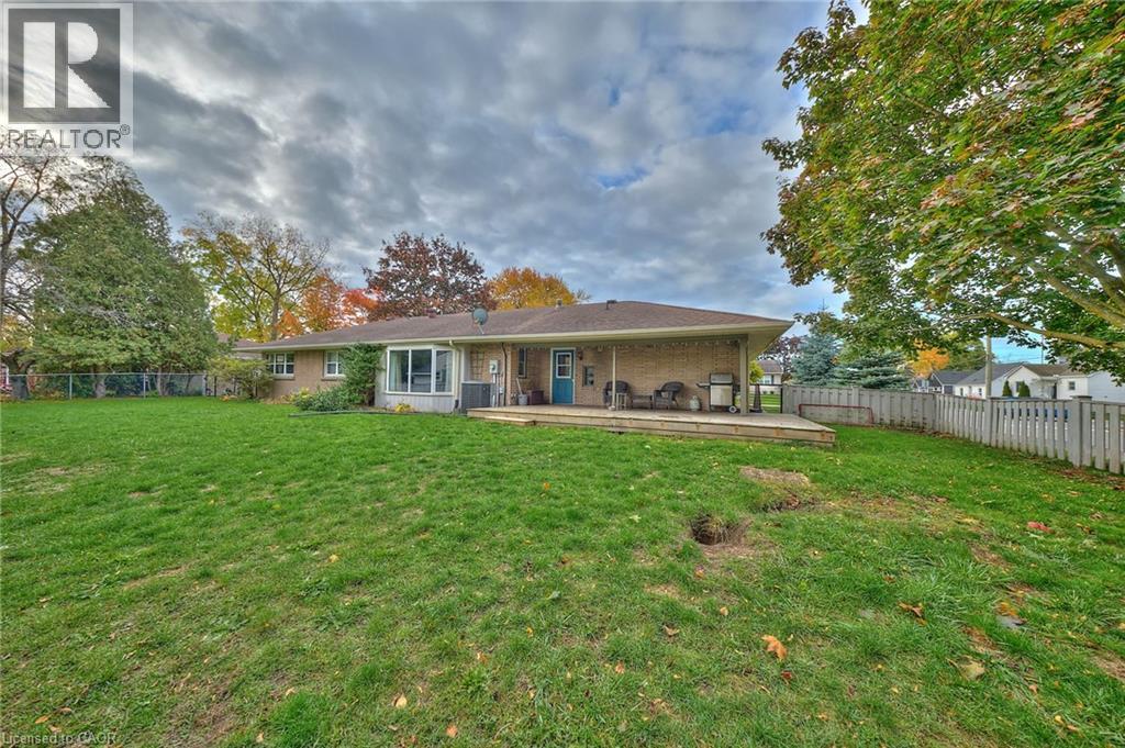 












123 FAIRVIEW Avenue W

,
Dunnville,




Ontario
N1A1M2

