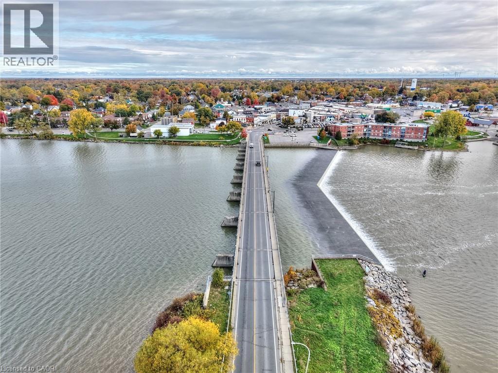 












123 FAIRVIEW Avenue W

,
Dunnville,




Ontario
N1A1M2

