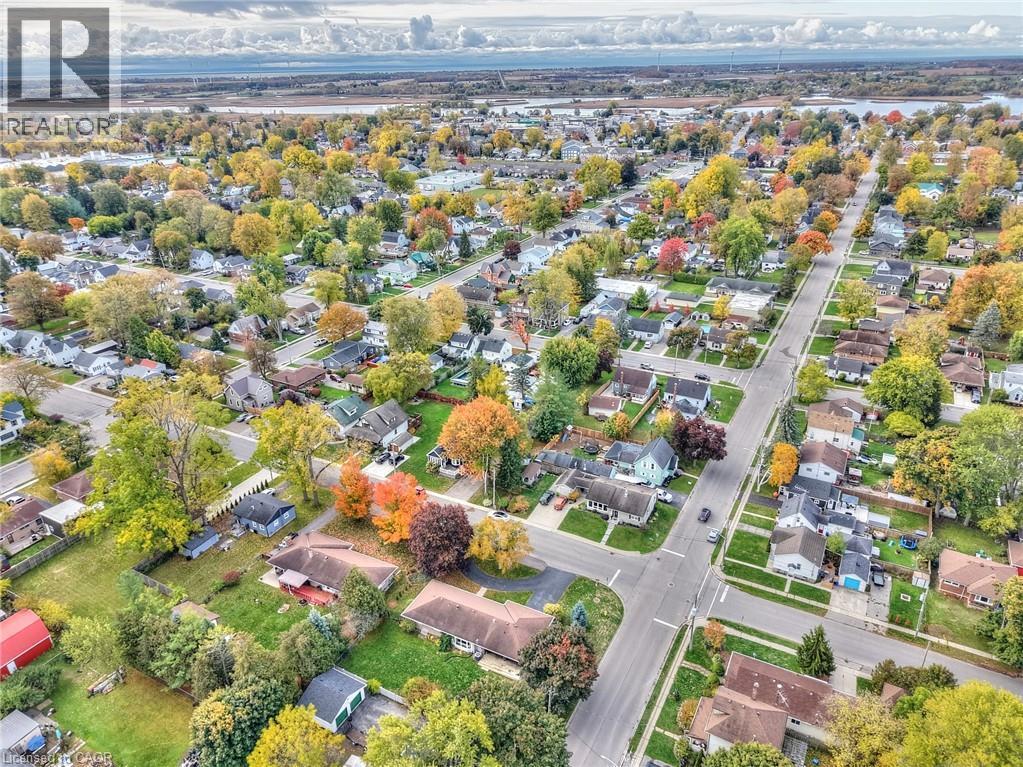 












123 FAIRVIEW Avenue W

,
Dunnville,




Ontario
N1A1M2

