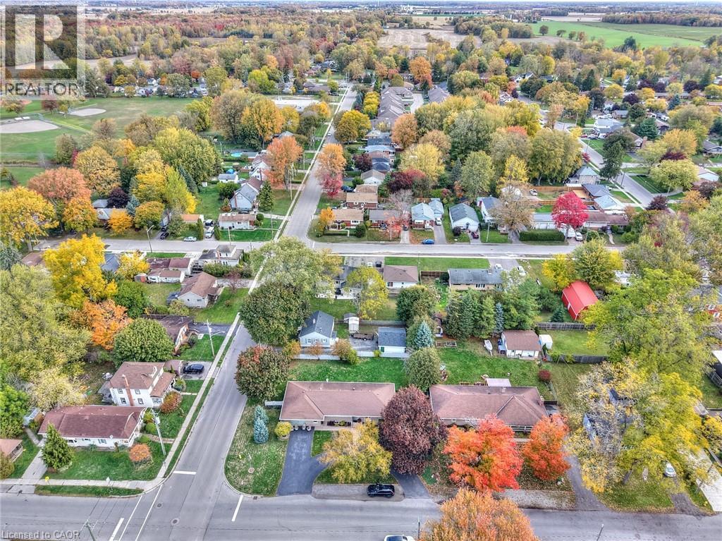 












123 FAIRVIEW Avenue W

,
Dunnville,




Ontario
N1A1M2

