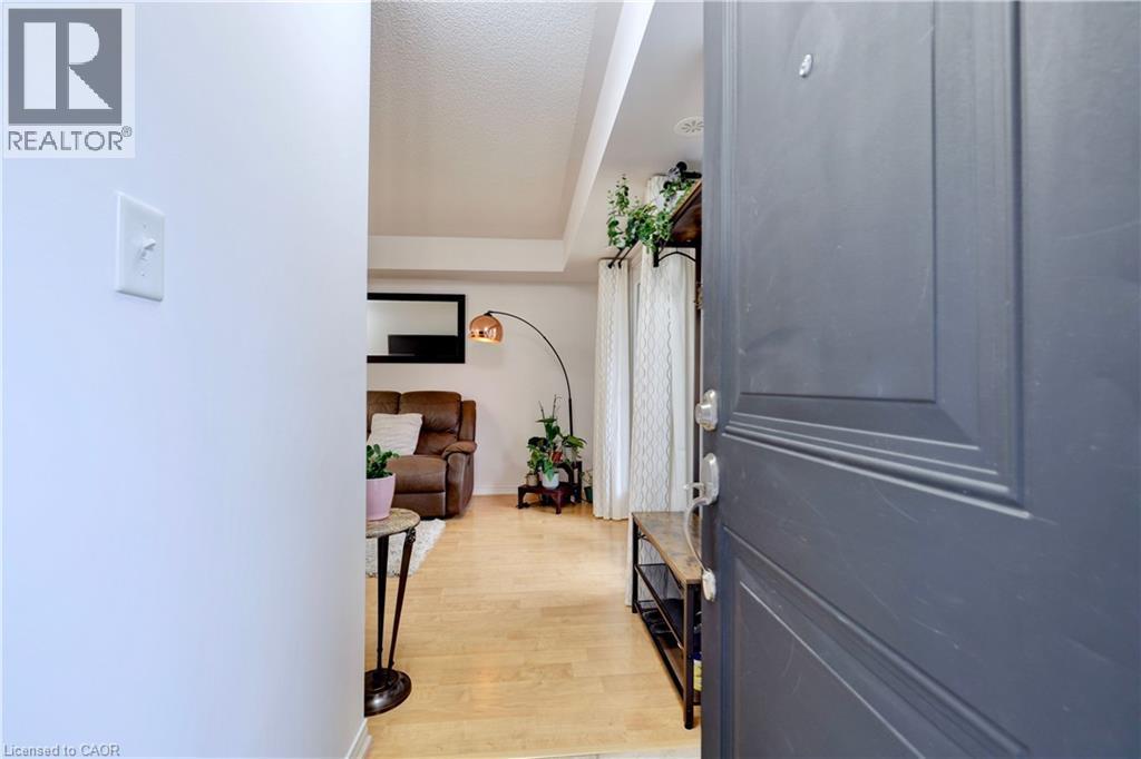 












2504 POST Road Unit# 19

,
Oakville,




Ontario
L6H0K1

