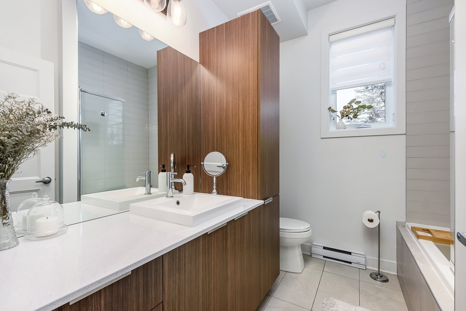 









5591


Rue Beaubien E.

,
Montréal (Rosemont/La Petite-Patrie),




QC
H1T1X3

