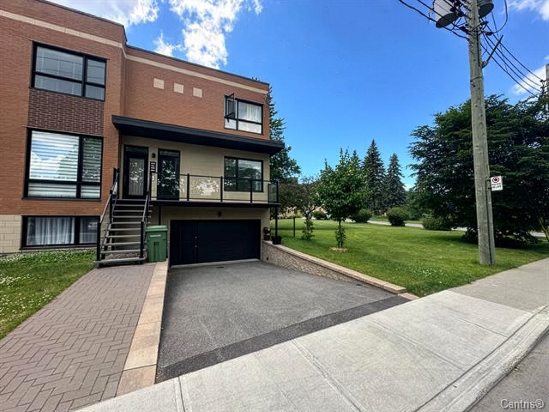 









5591


Rue Beaubien E.

,
Montréal (Rosemont/La Petite-Patrie),




QC
H1T1X3

