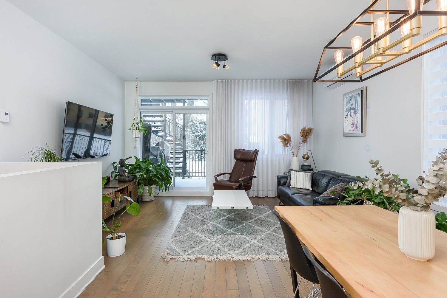 









5591


Rue Beaubien E.

,
Montréal (Rosemont/La Petite-Patrie),




QC
H1T1X3

