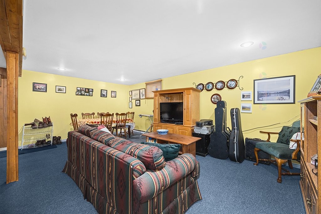 









4


Av. Edgewood

,
Bristol,




QC
J0X1G0

