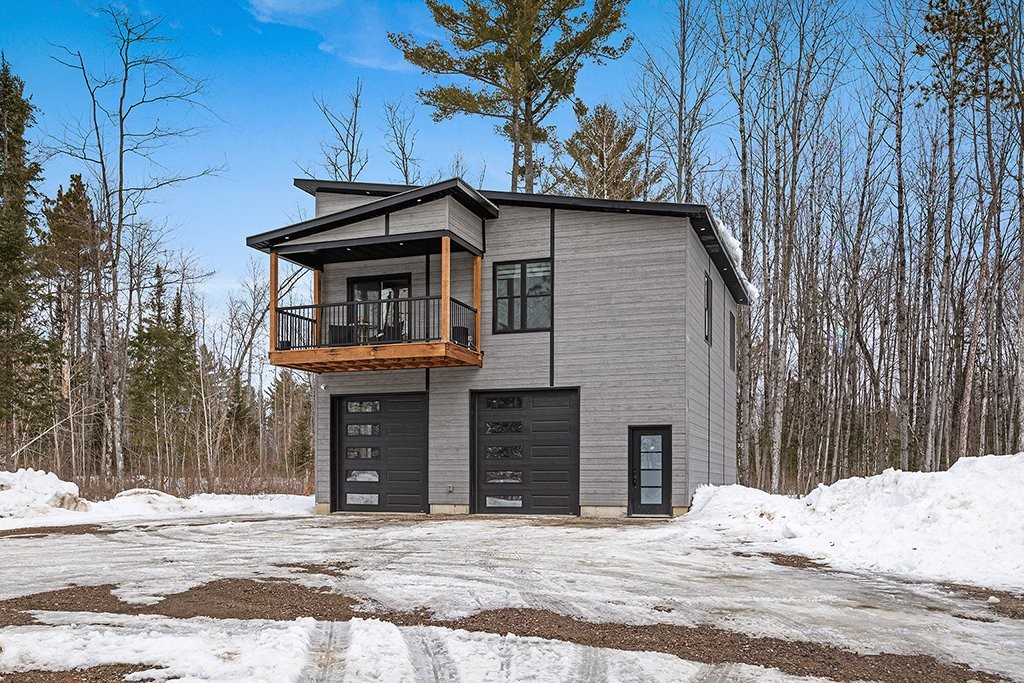 









94


Av. Paradise

,
Mansfield-et-Pontefract,




QC
J0X1R0

