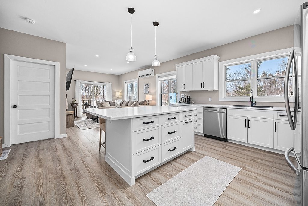 









94


Av. Paradise

,
Mansfield-et-Pontefract,




QC
J0X1R0

