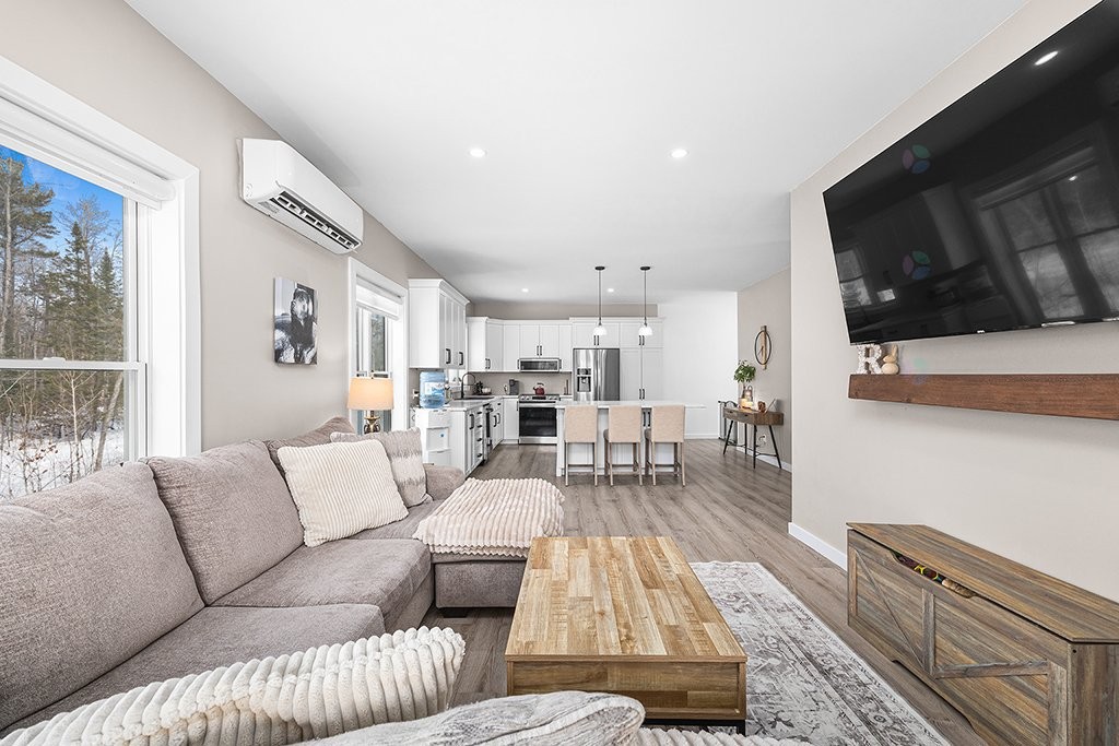 









94


Av. Paradise

,
Mansfield-et-Pontefract,




QC
J0X1R0

