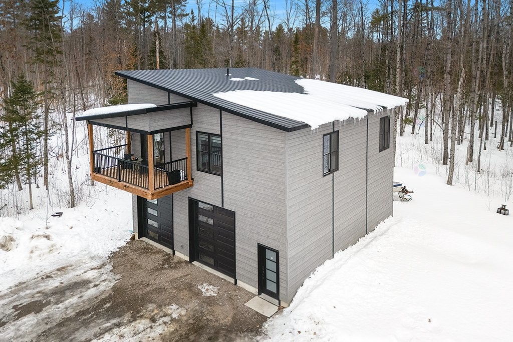 









94


Av. Paradise

,
Mansfield-et-Pontefract,




QC
J0X1R0

