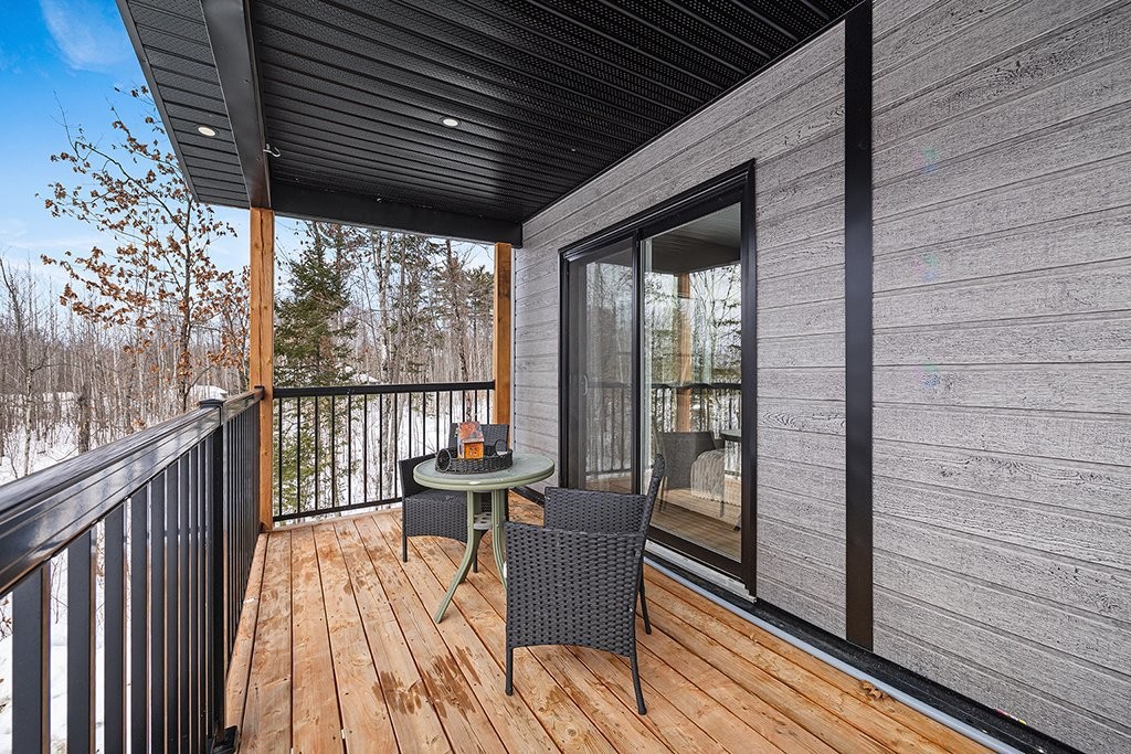 









94


Av. Paradise

,
Mansfield-et-Pontefract,




QC
J0X1R0

