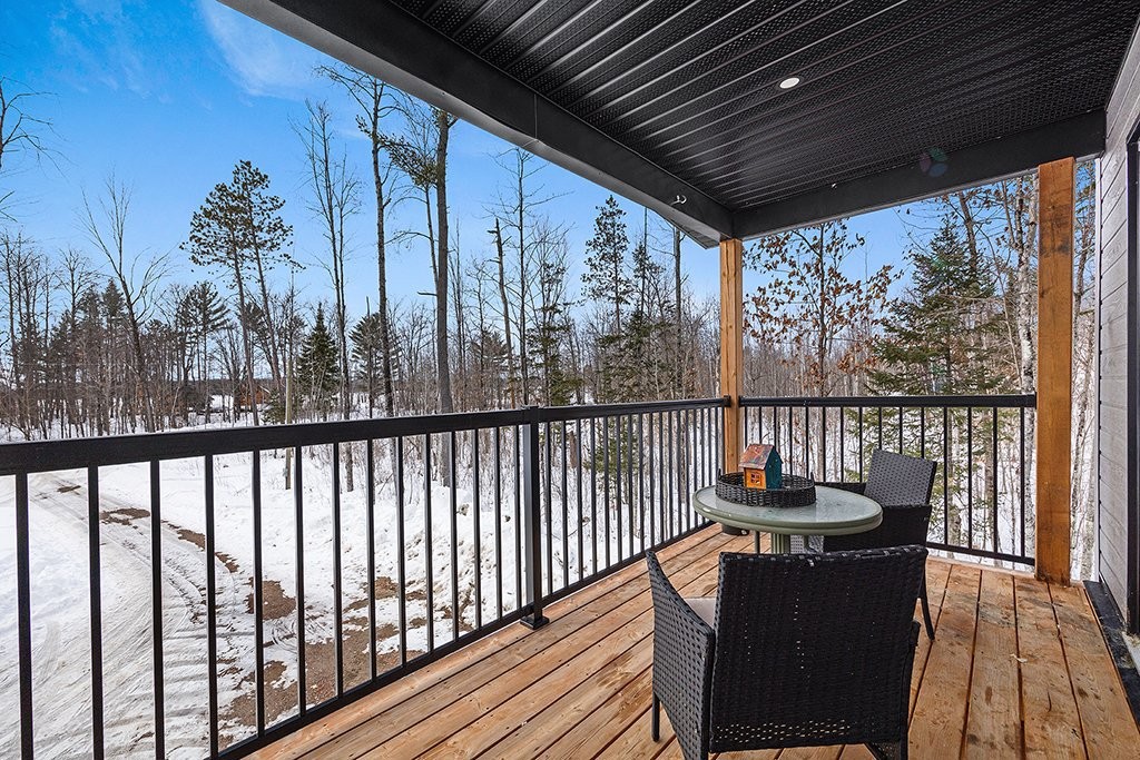 









94


Av. Paradise

,
Mansfield-et-Pontefract,




QC
J0X1R0

