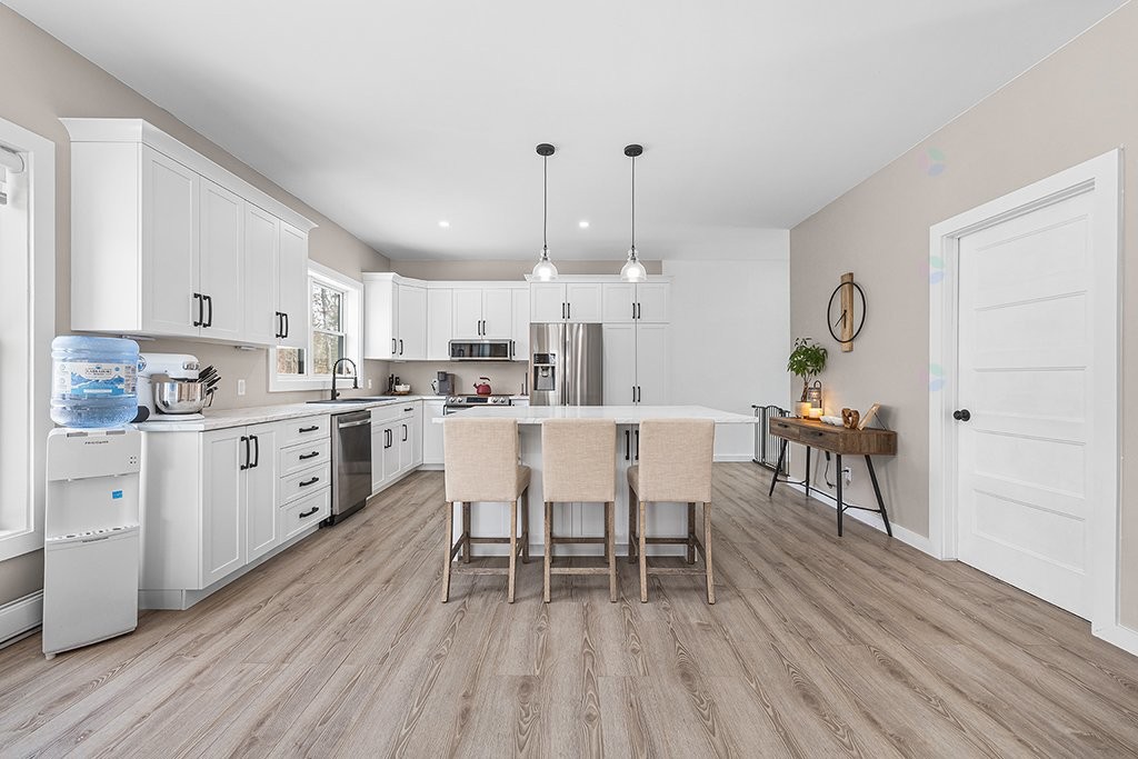 









94


Av. Paradise

,
Mansfield-et-Pontefract,




QC
J0X1R0

