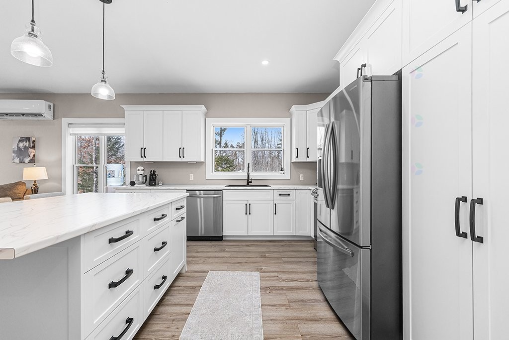 









94


Av. Paradise

,
Mansfield-et-Pontefract,




QC
J0X1R0

