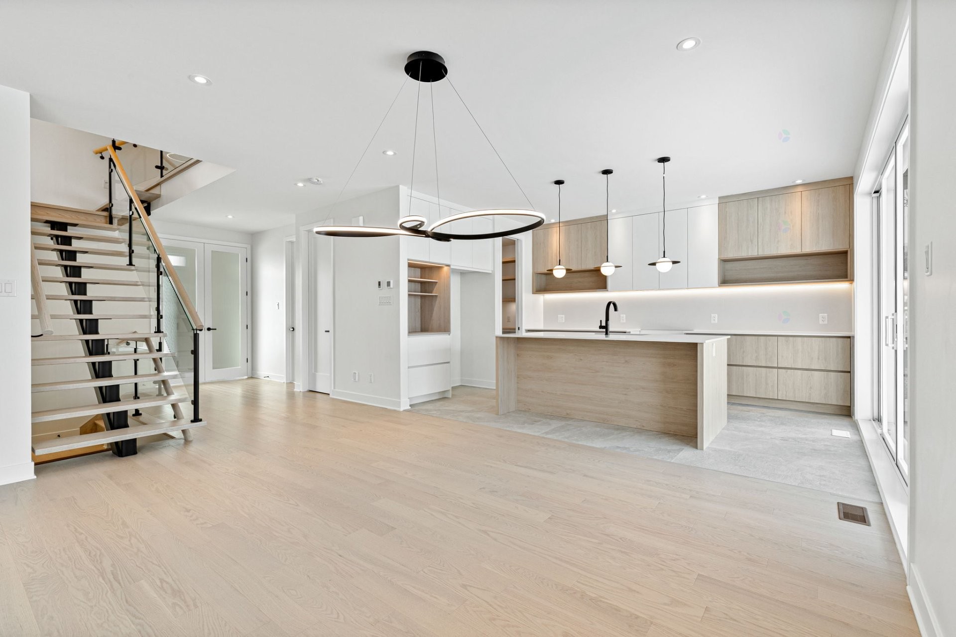 









755


Rue Louis-Quilico

,
Boucherville,




QC
J4B0H5

