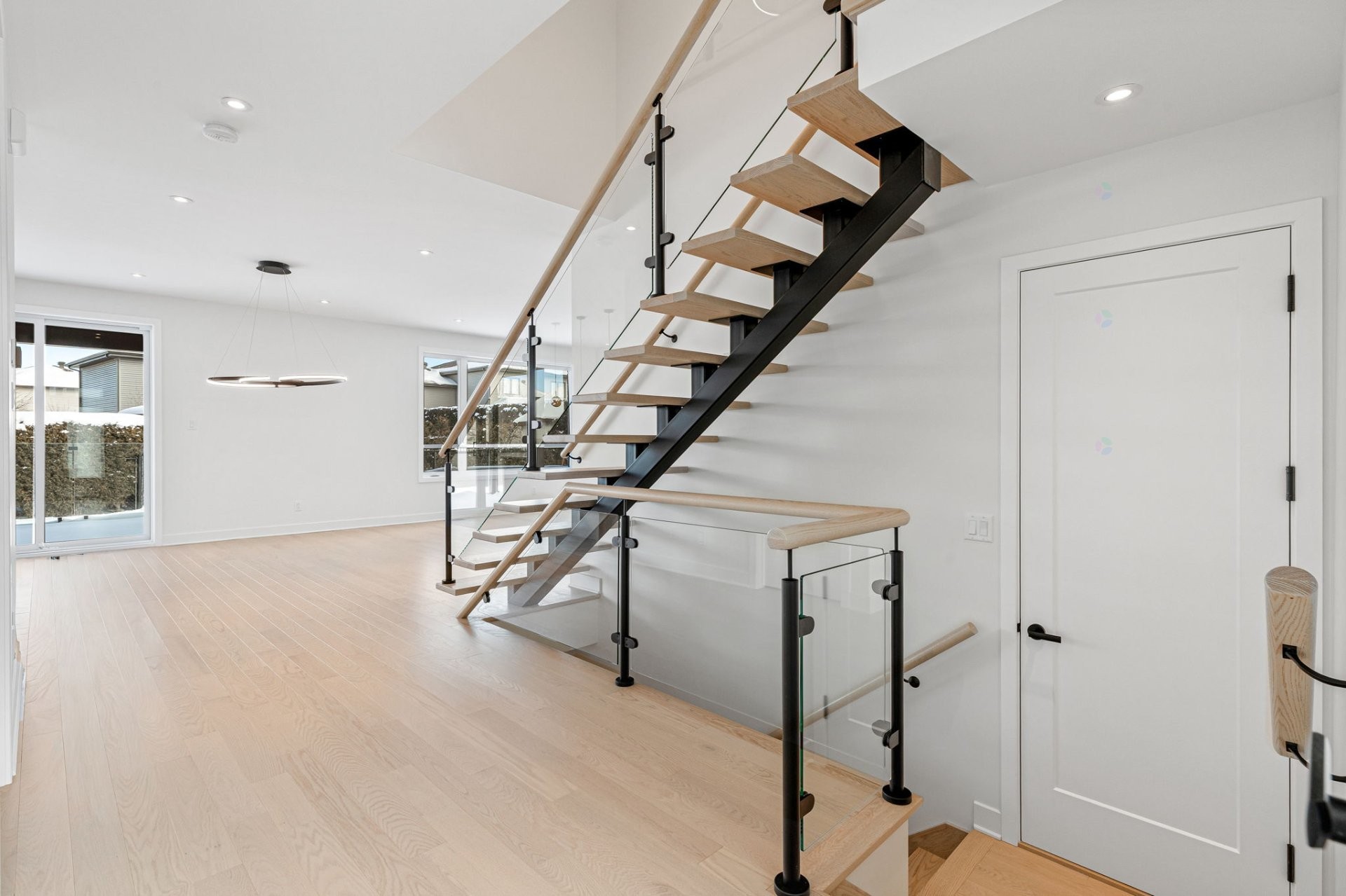 









755


Rue Louis-Quilico

,
Boucherville,




QC
J4B0H5

