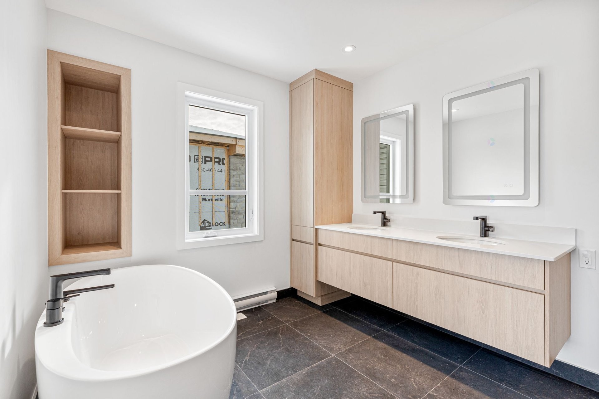 









755


Rue Louis-Quilico

,
Boucherville,




QC
J4B0H5

