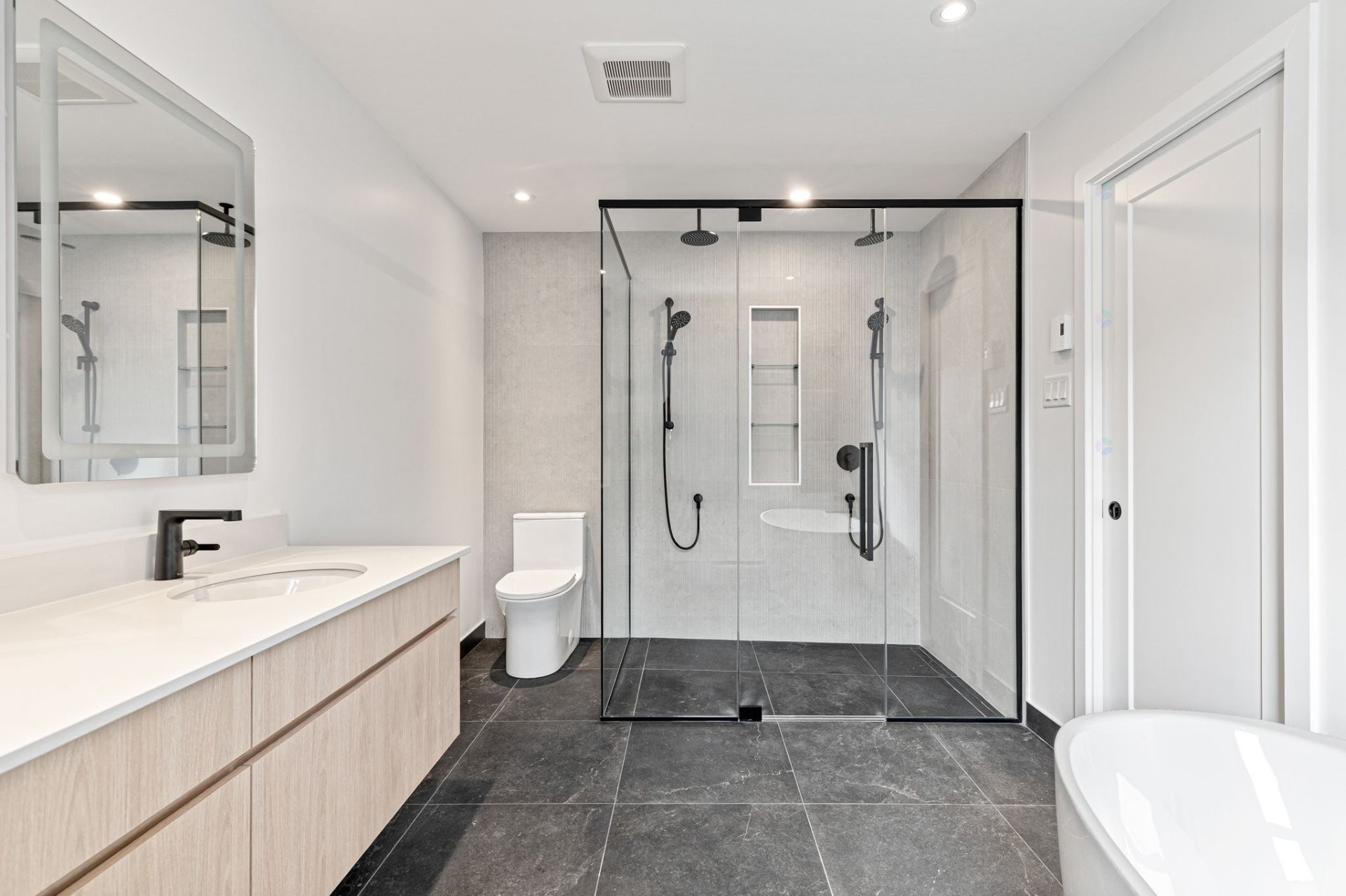 









755


Rue Louis-Quilico

,
Boucherville,




QC
J4B0H5

