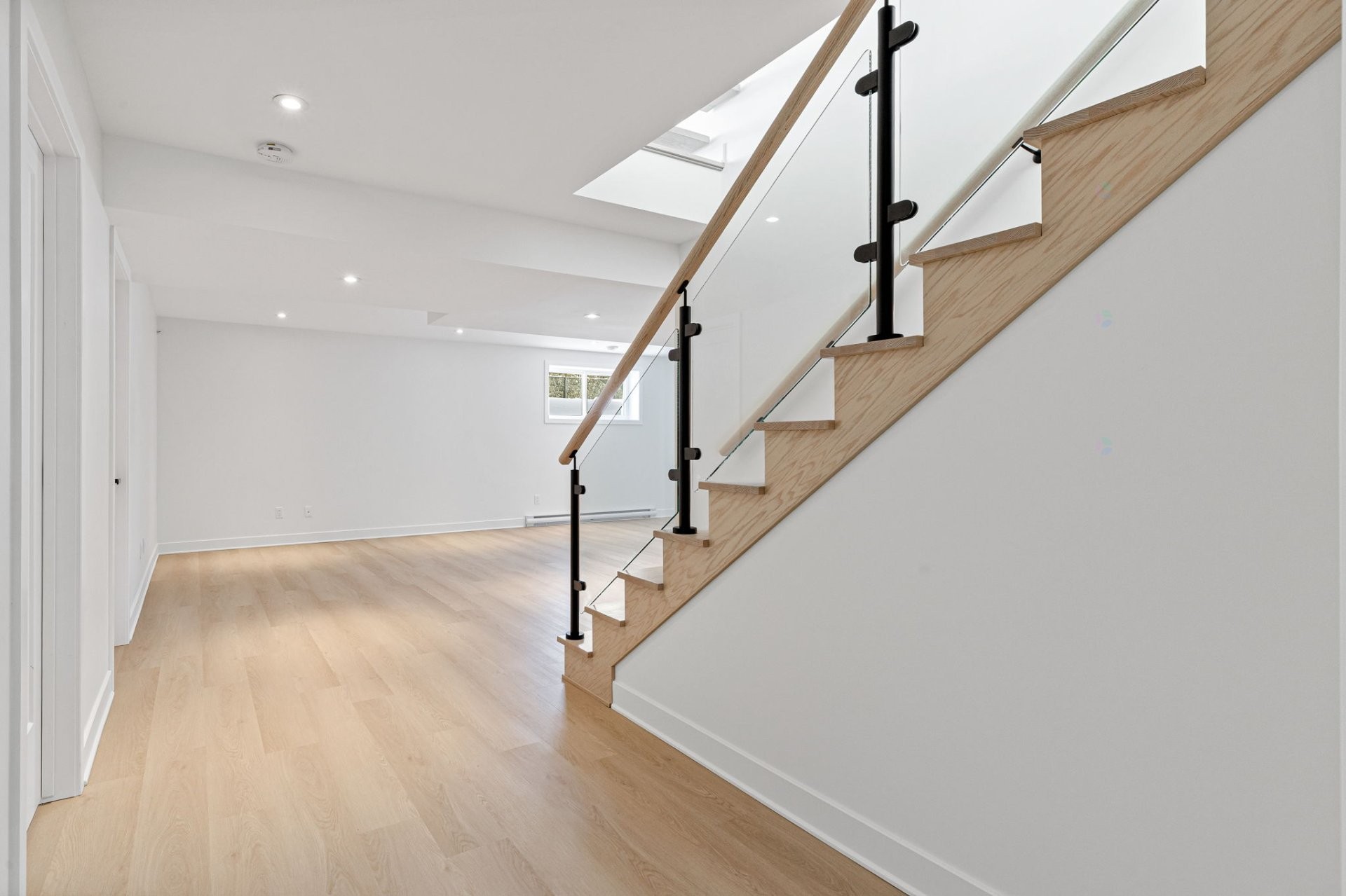 









755


Rue Louis-Quilico

,
Boucherville,




QC
J4B0H5

