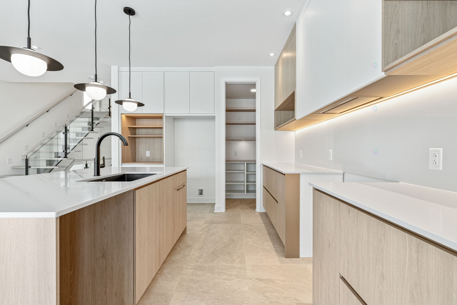 









755


Rue Louis-Quilico

,
Boucherville,




QC
J4B0H5

