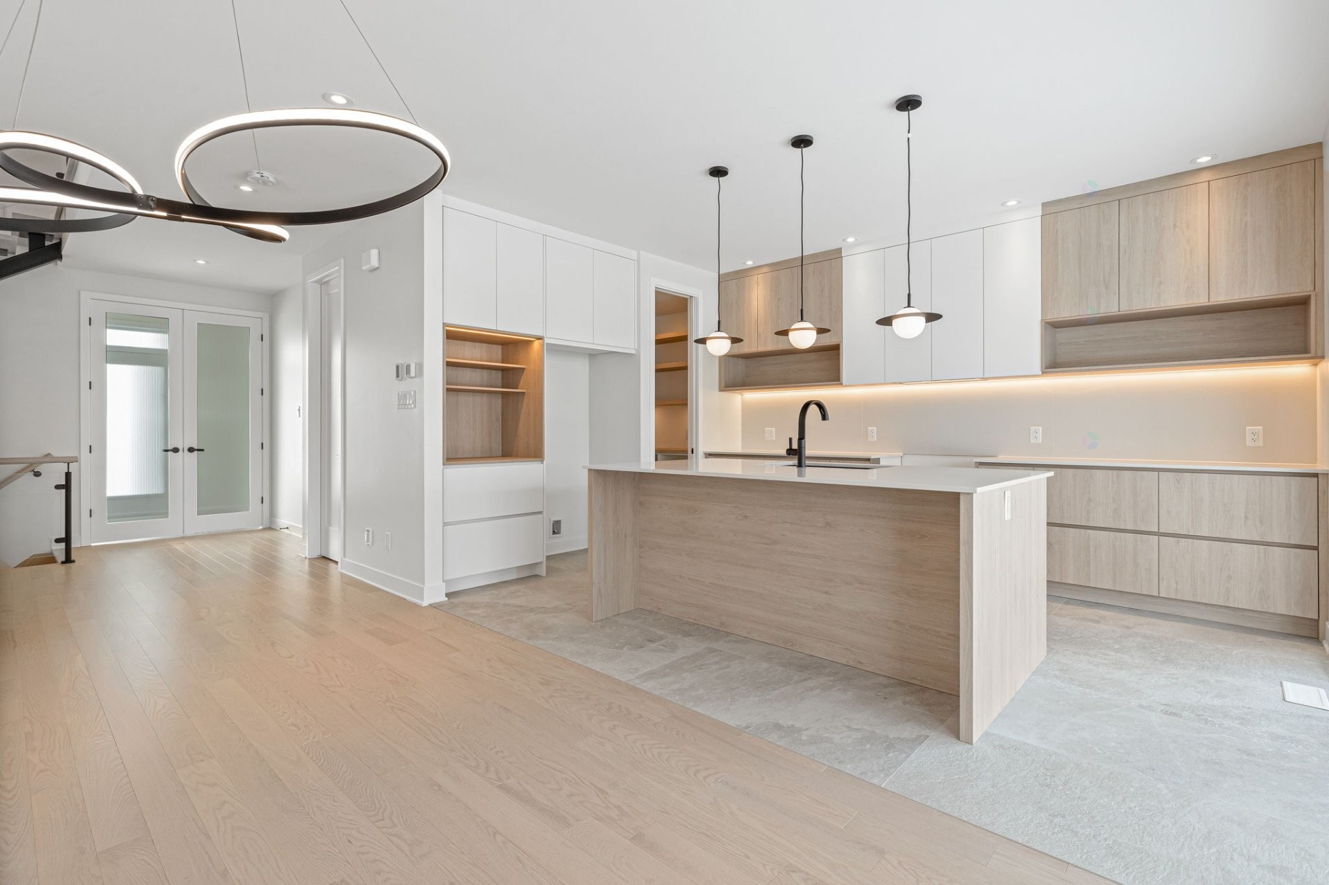 









755


Rue Louis-Quilico

,
Boucherville,




QC
J4B0H5

