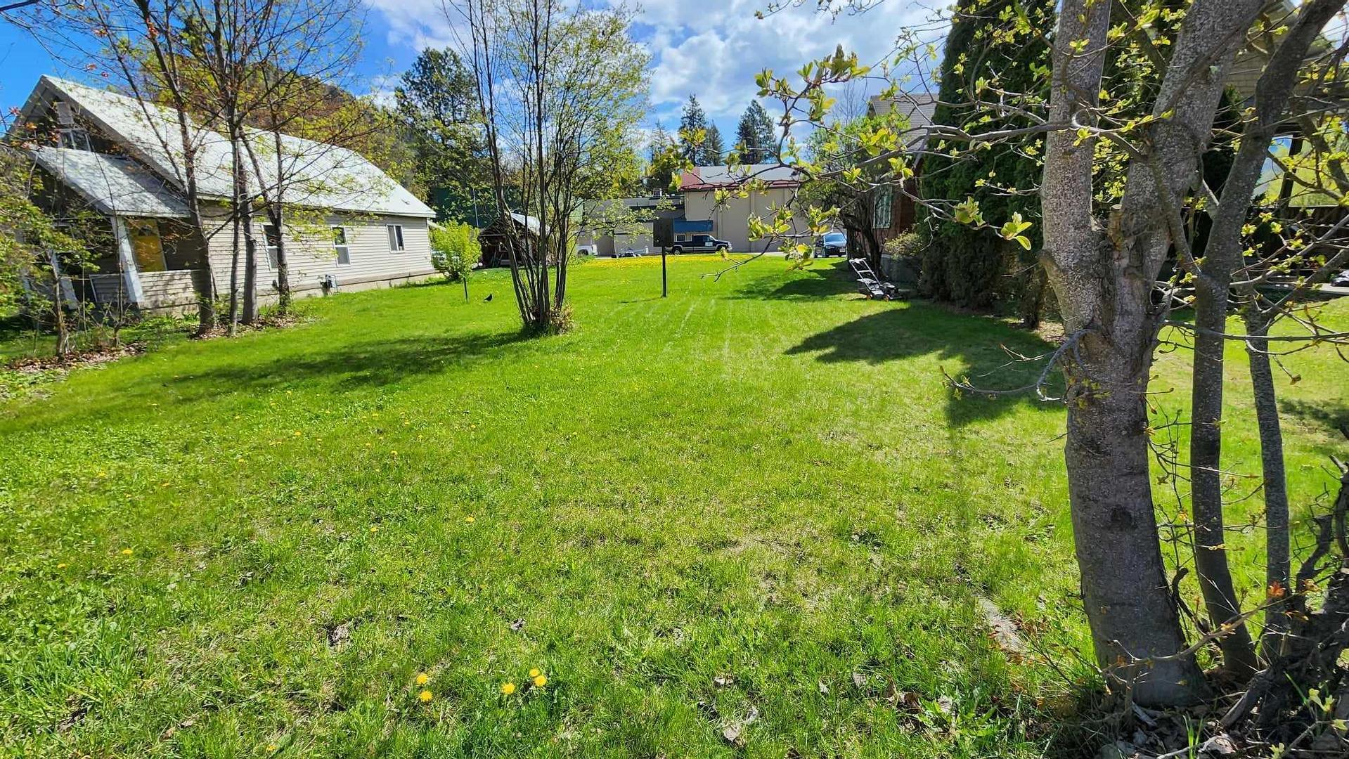 









2171


Shuswap

Avenue,
Lumby,







BC
V0E 2G0

