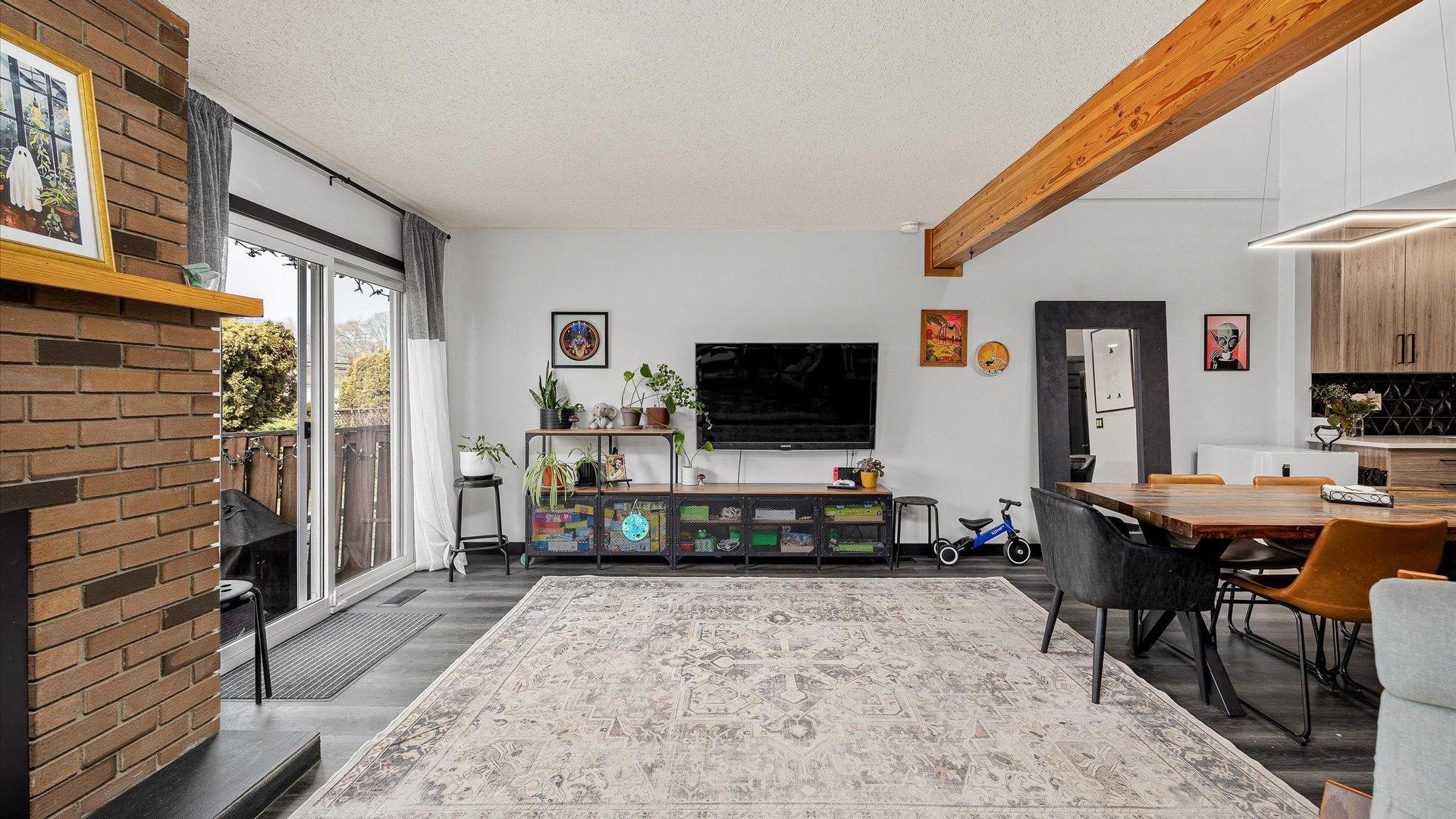 









2055


Ethel

Street, 15,
Kelowna,




BC
V1Y 2Z6

