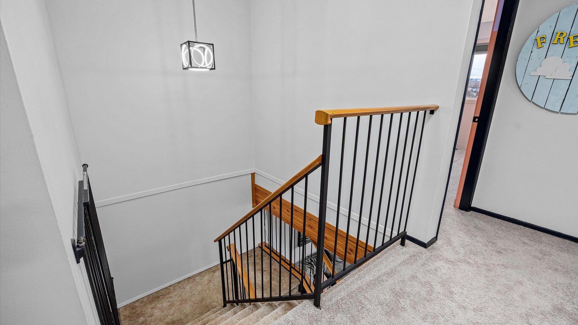 









2055


Ethel

Street, 15,
Kelowna,




BC
V1Y 2Z6

